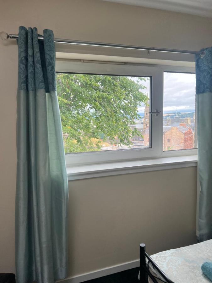 Budget Rooms Inverness Bagian luar foto
